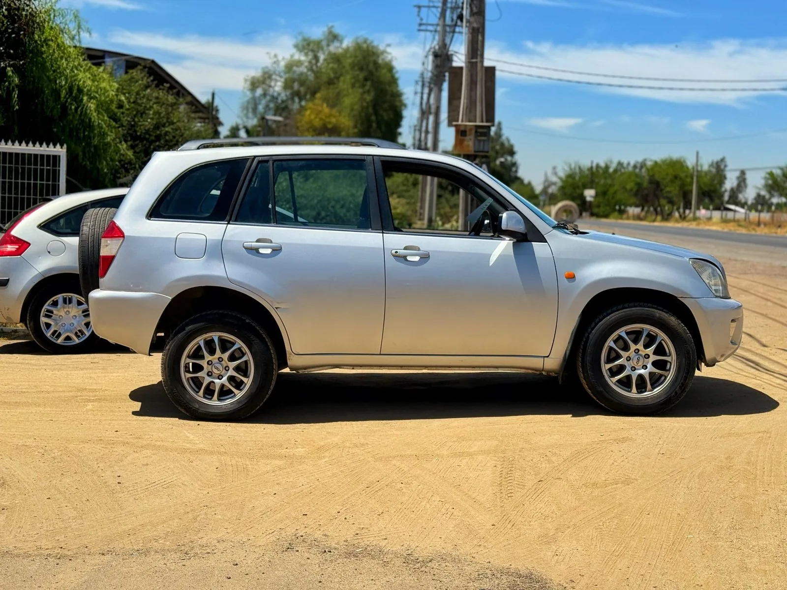 Chery Tiggo foto 6