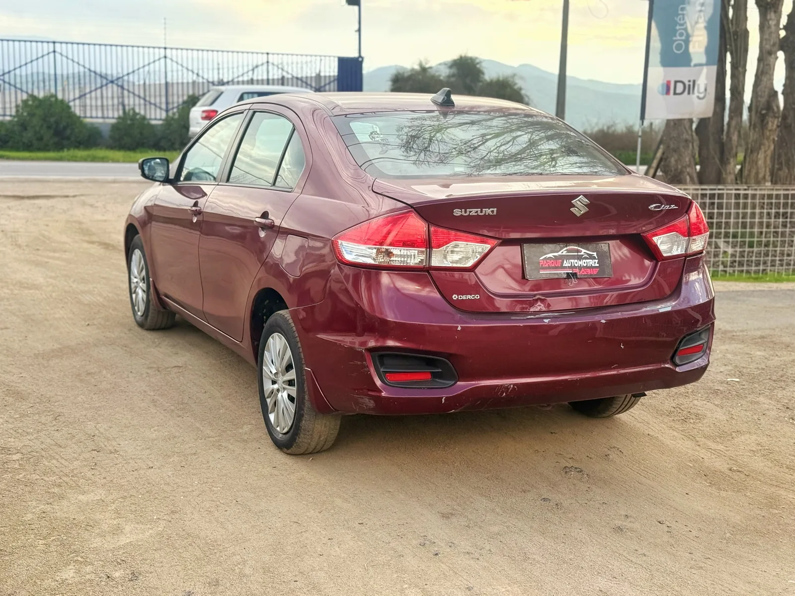 suzuki ciaz foto 6