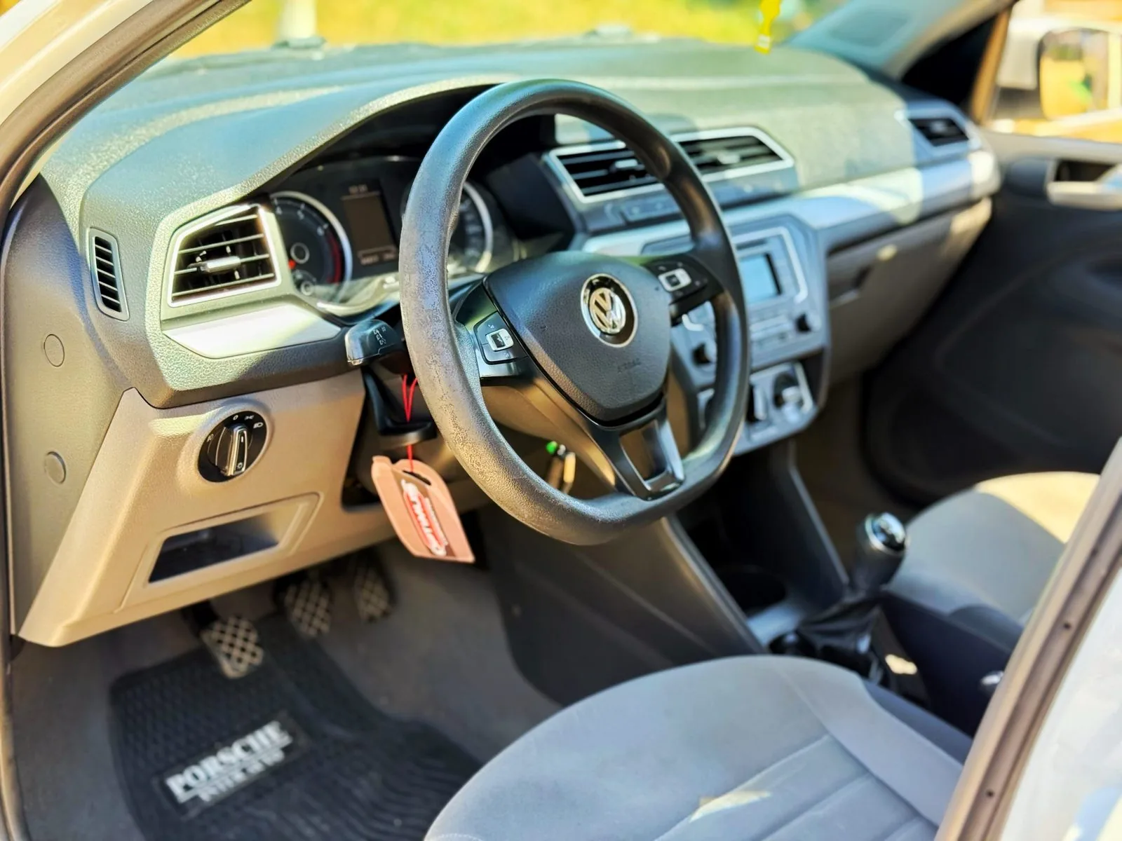 Volkswagen Gol foto 5