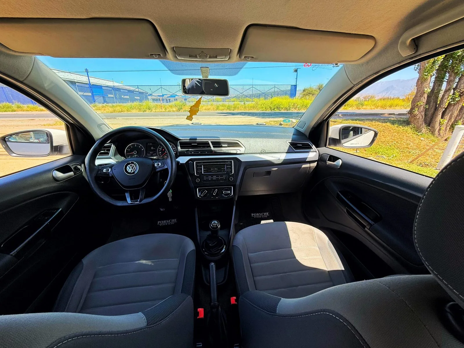 Volkswagen Gol foto 6