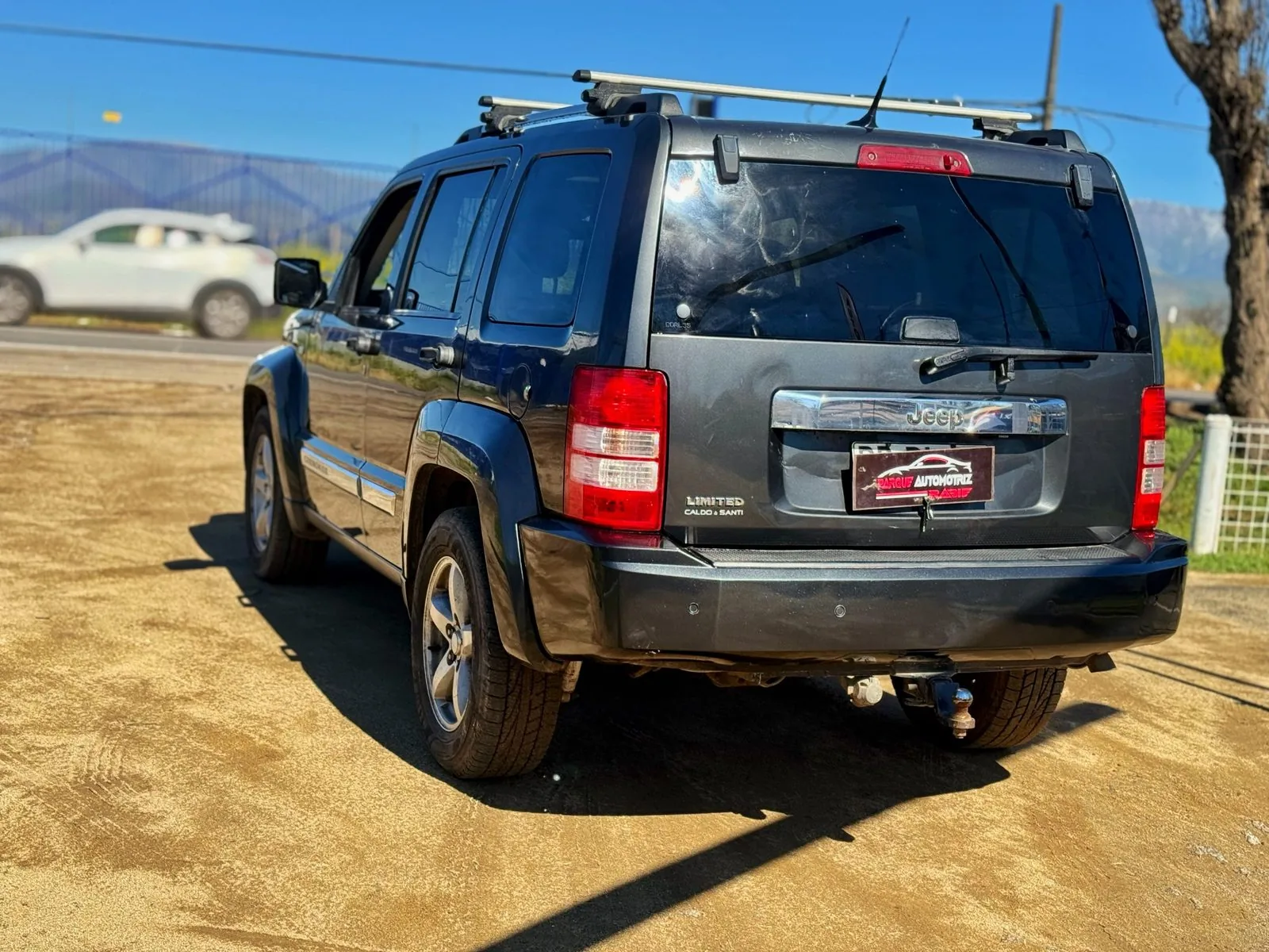 Jeep Cherokee Liberty foto 4