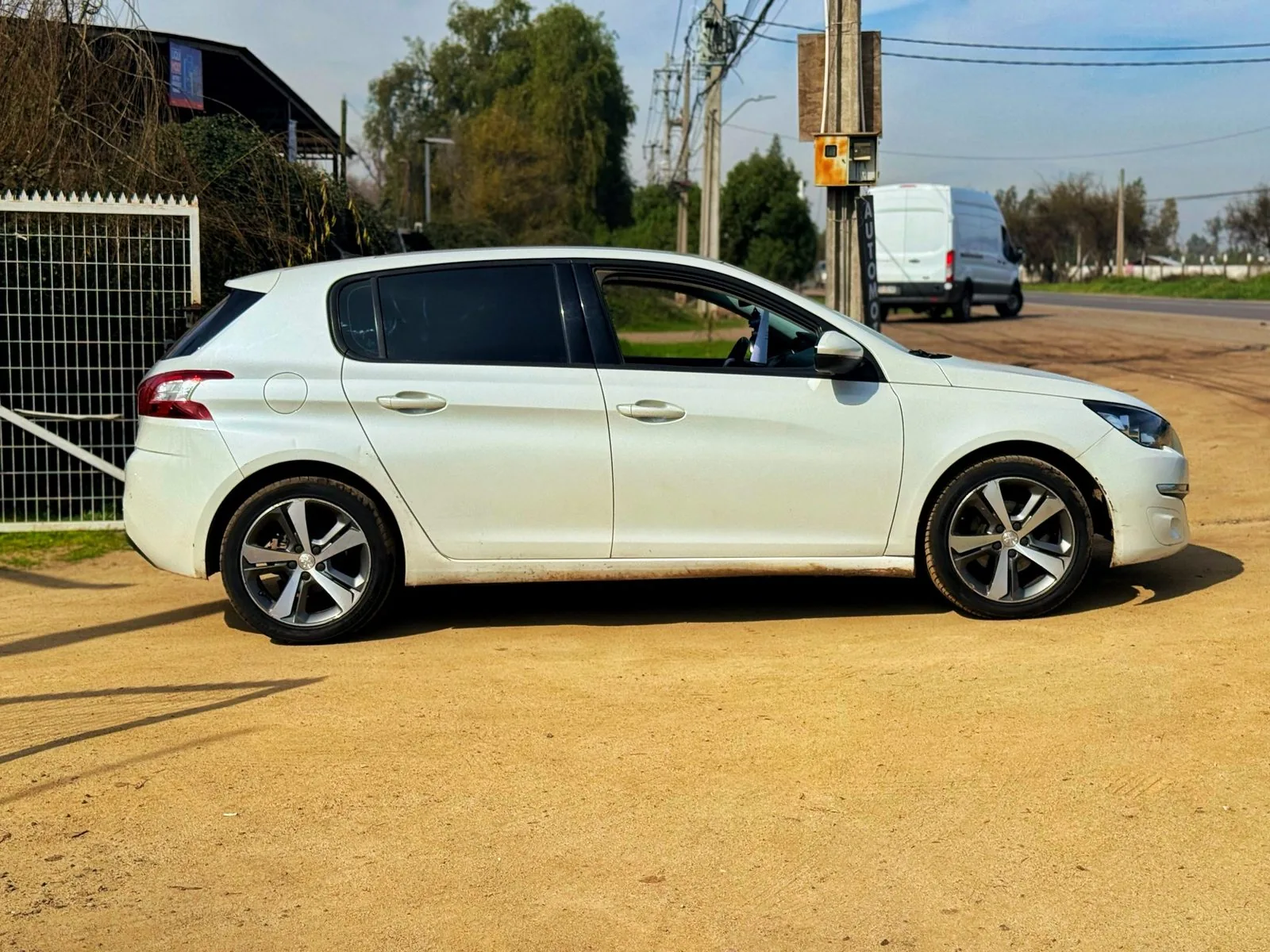 Peugeot 208 Allure foto 6