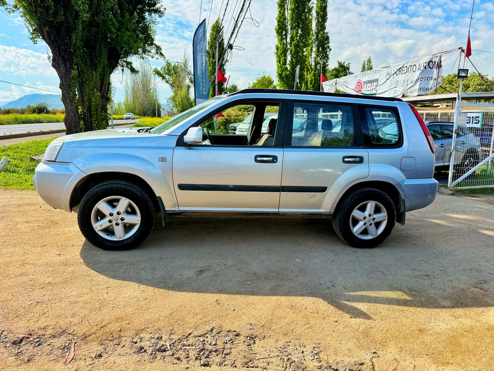 nissan xtrail foto 9