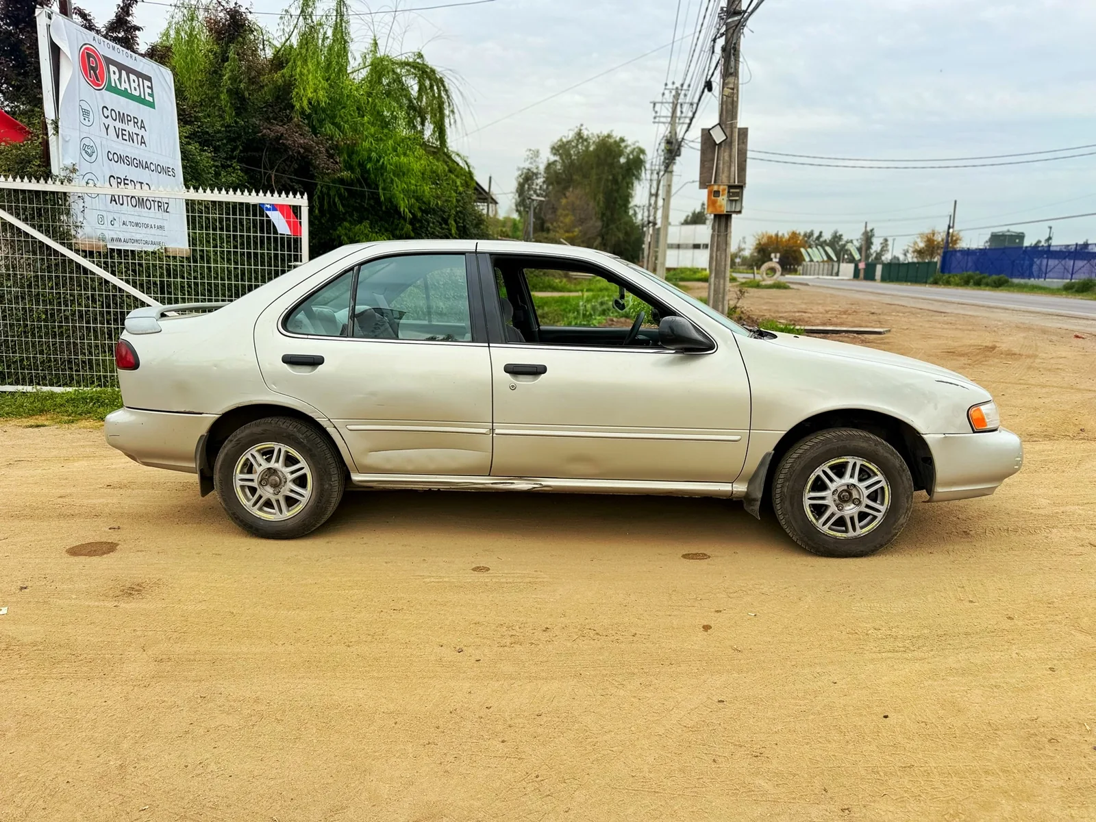 nissan sentra ll foto 4