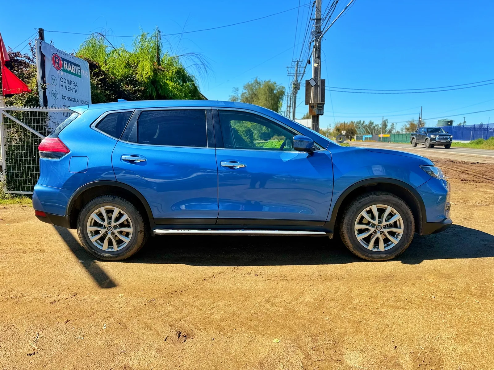 nissan xtrail foto 4