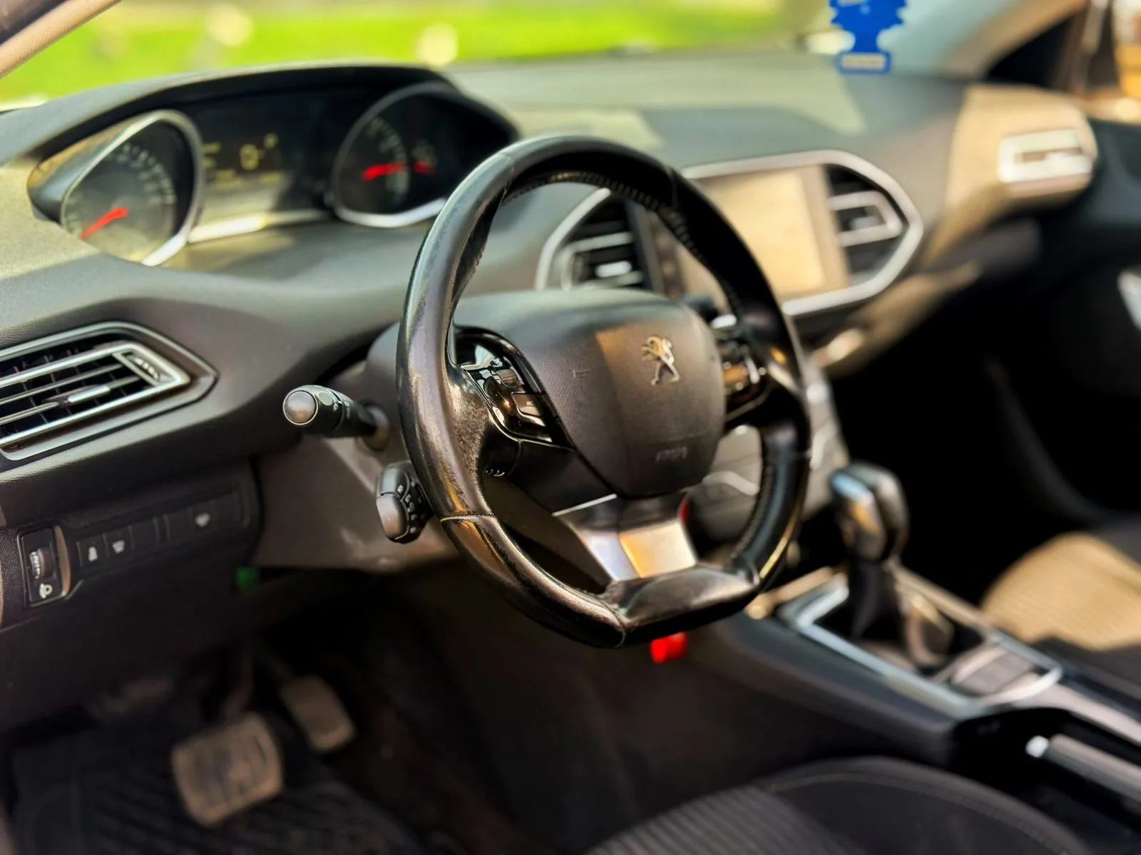Peugeot 208 Allure foto 7