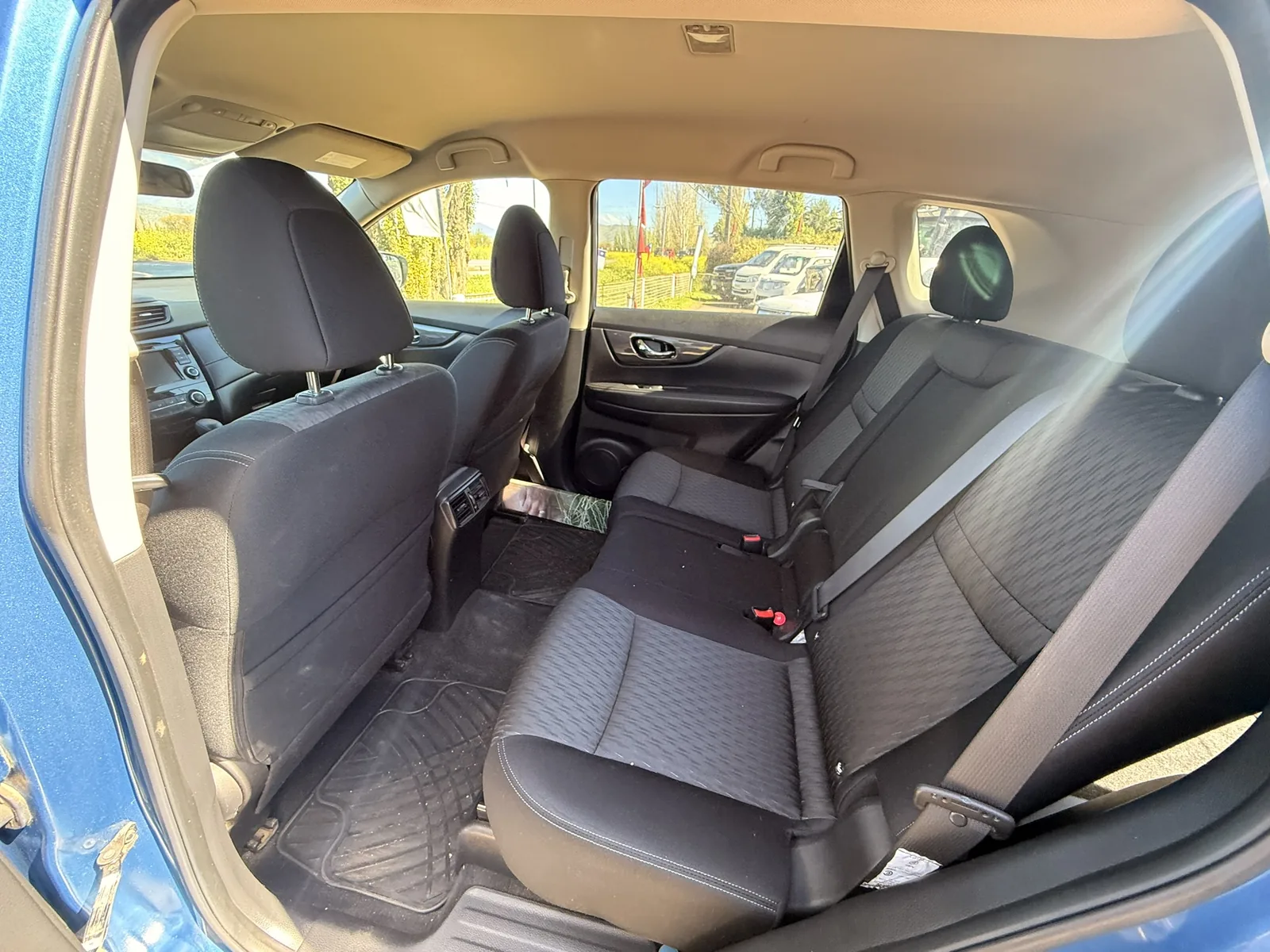 nissan xtrail foto 8