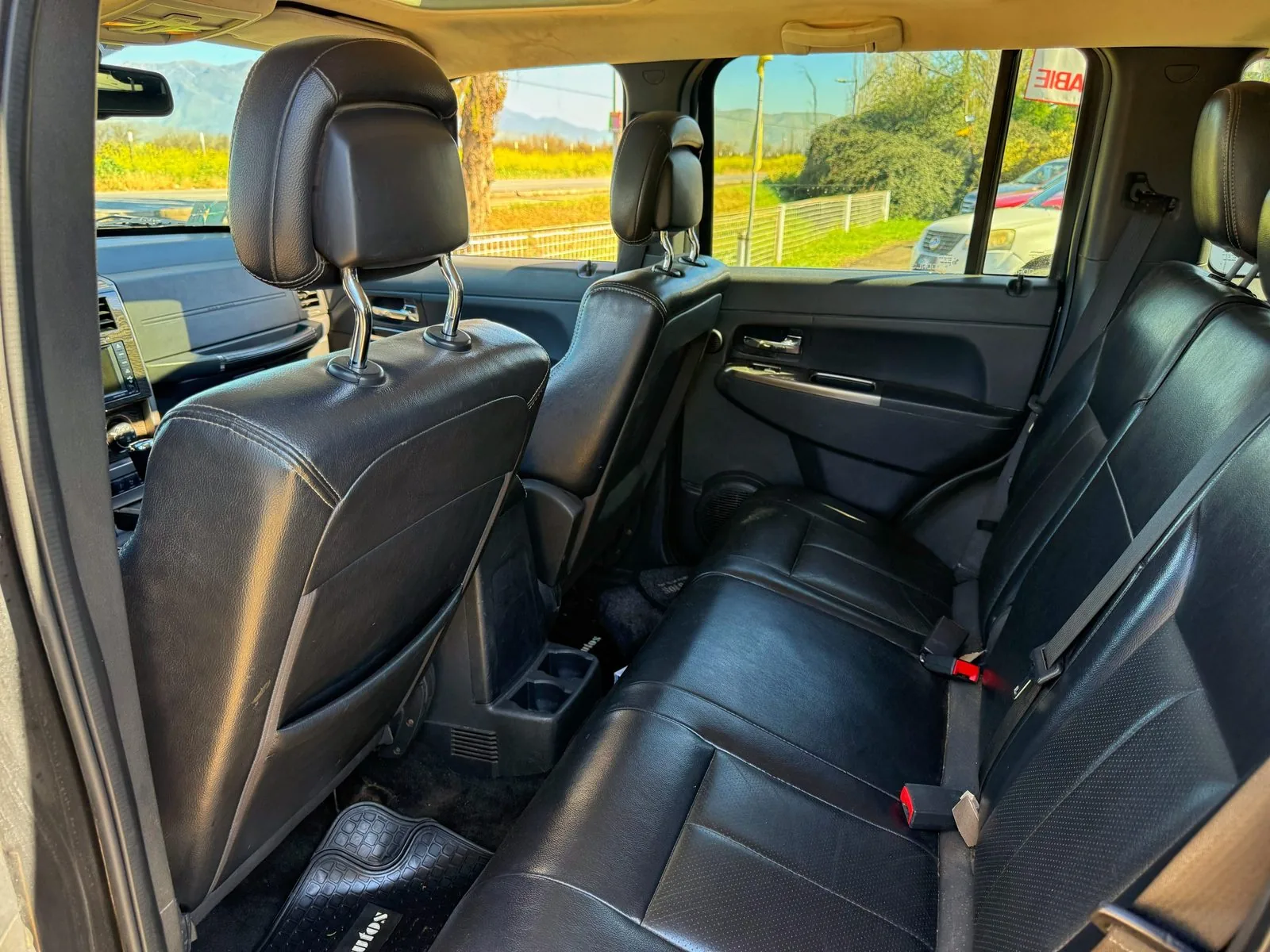 Jeep Cherokee Liberty foto 10