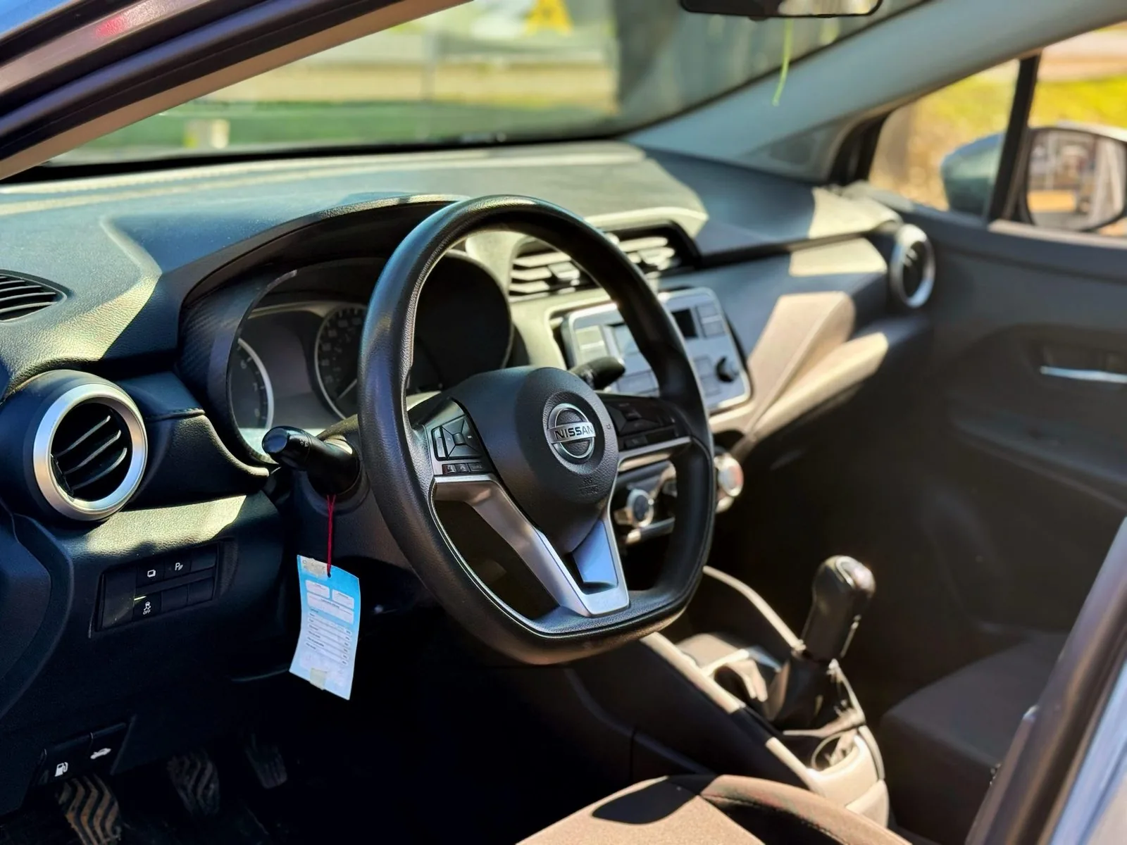 Nissan Versa foto 6