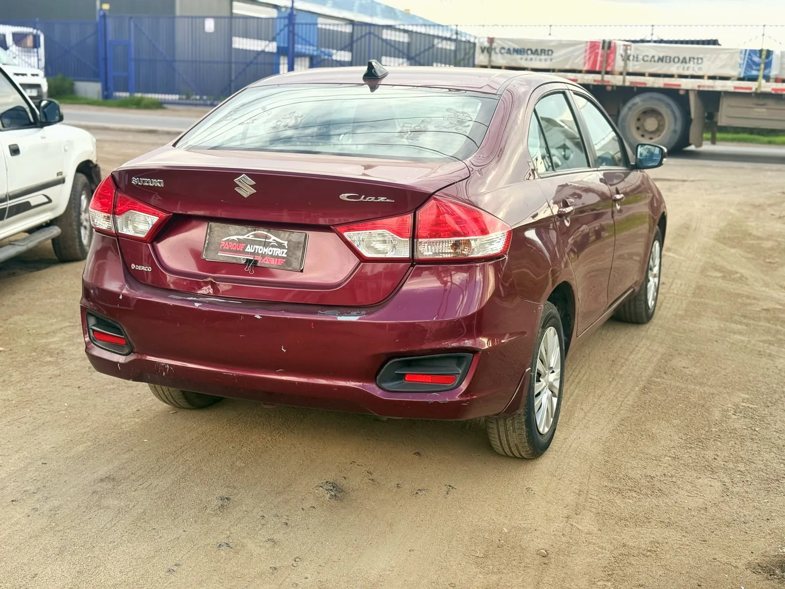 suzuki ciaz foto 5