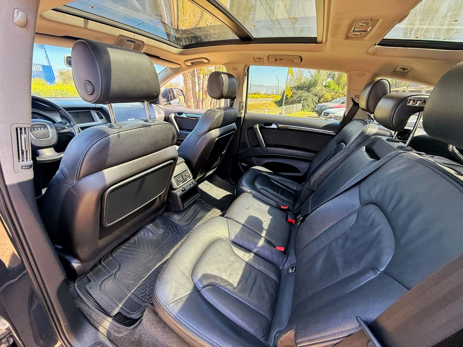 Audi Q7 foto 7