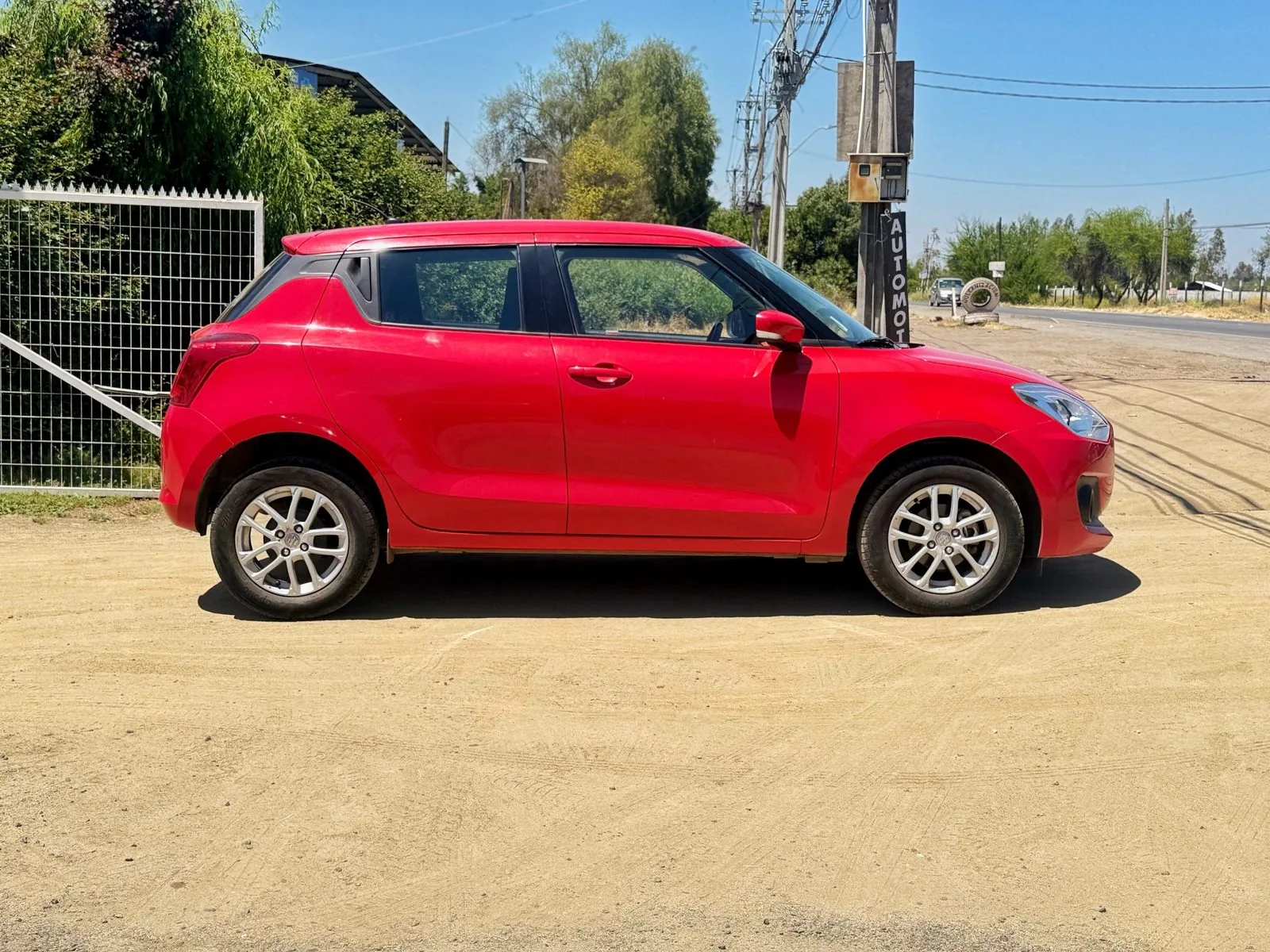 Suzuki Swift AT foto 4
