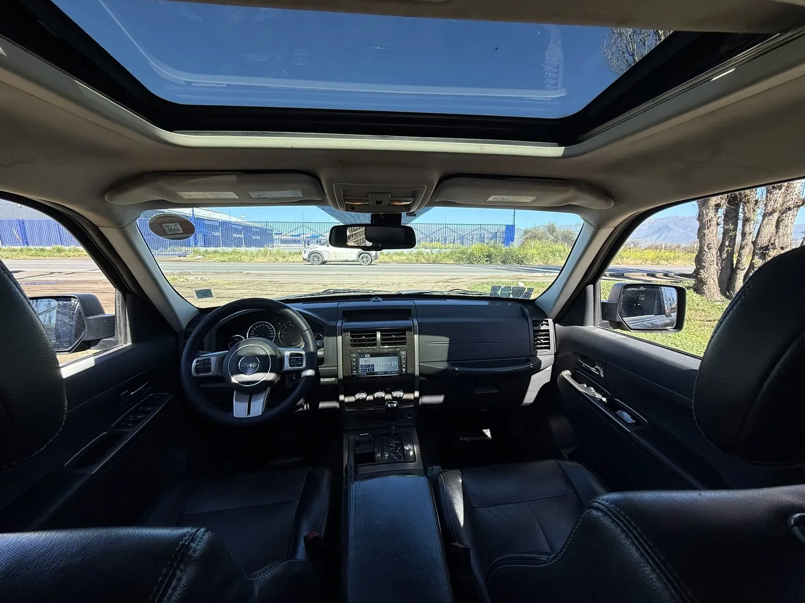 Jeep Cherokee Liberty foto 8