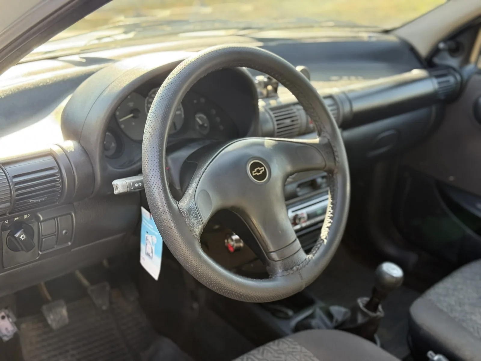 Chevrolet Corsa foto 7