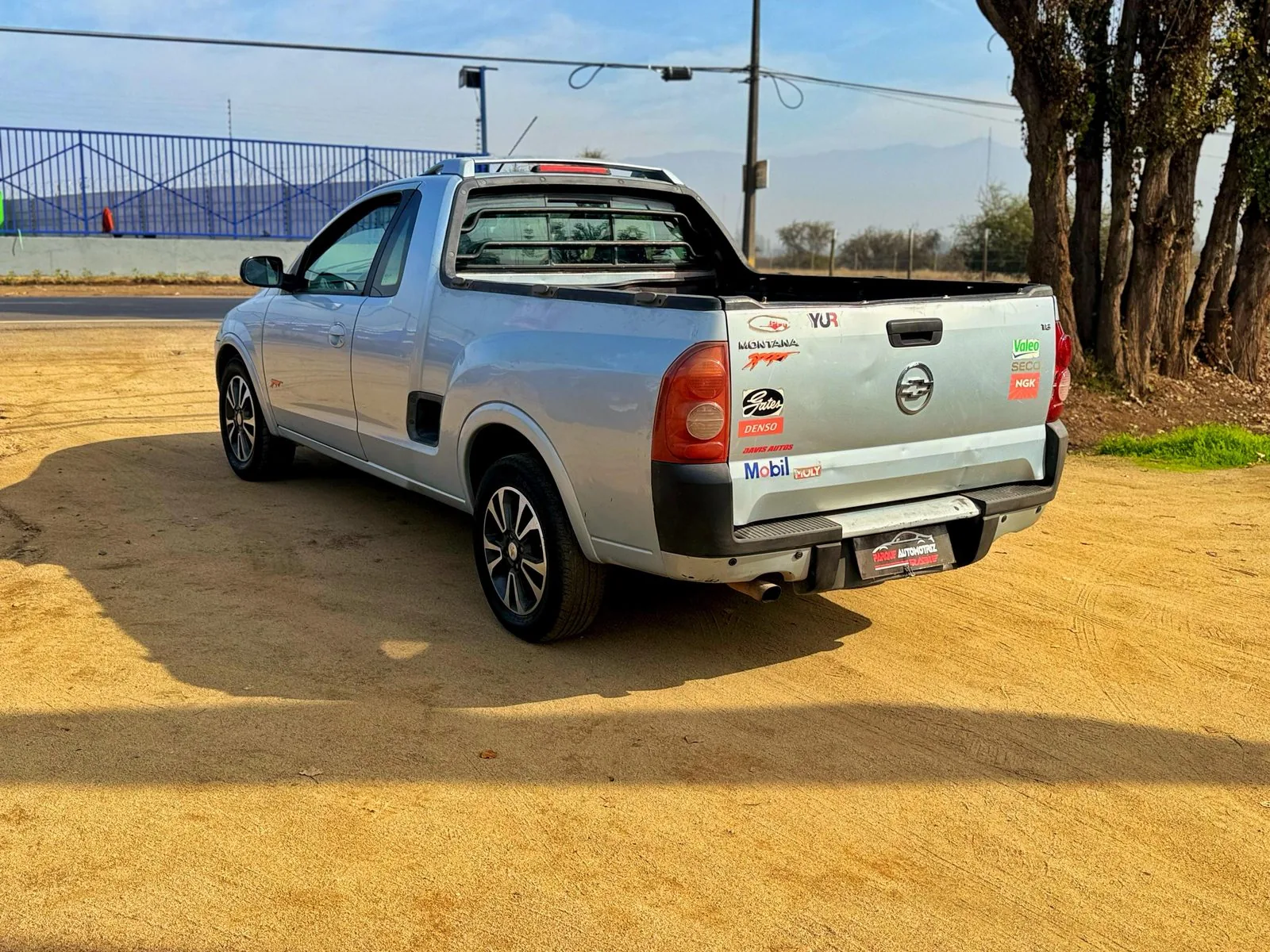 Chevrolet Montana foto 4