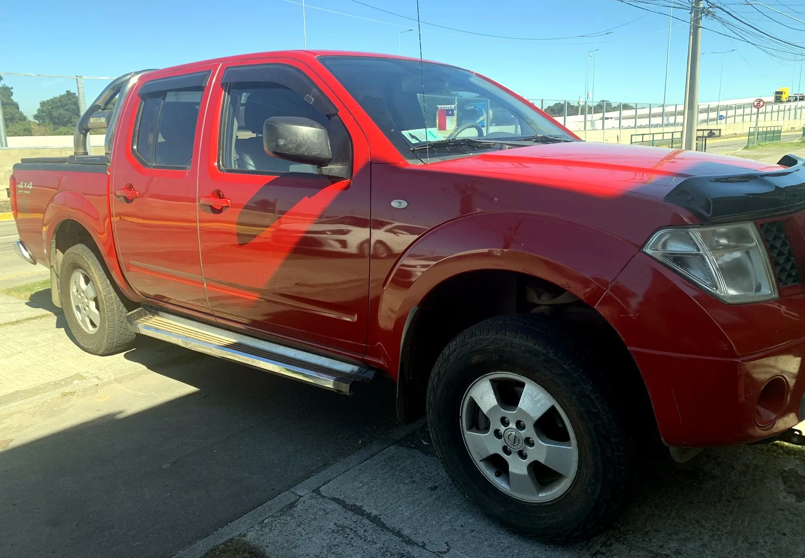 Nissan Navara DCab SE 4x4 2.5 foto 1