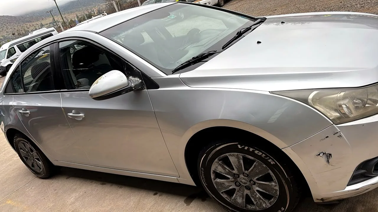 Chevrolet Cruze foto 2