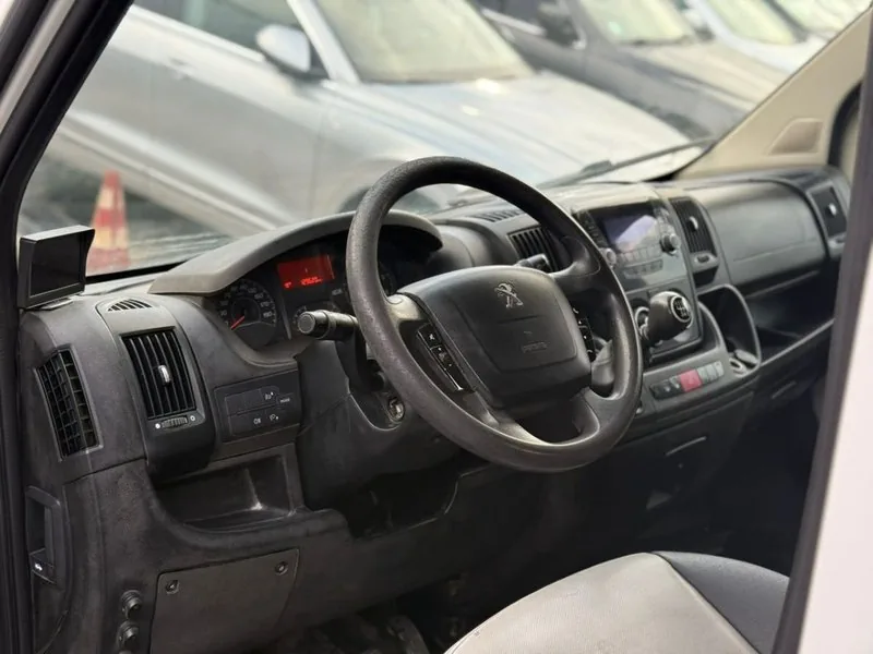 Peugeot BOXER 2.0 HDI foto 5