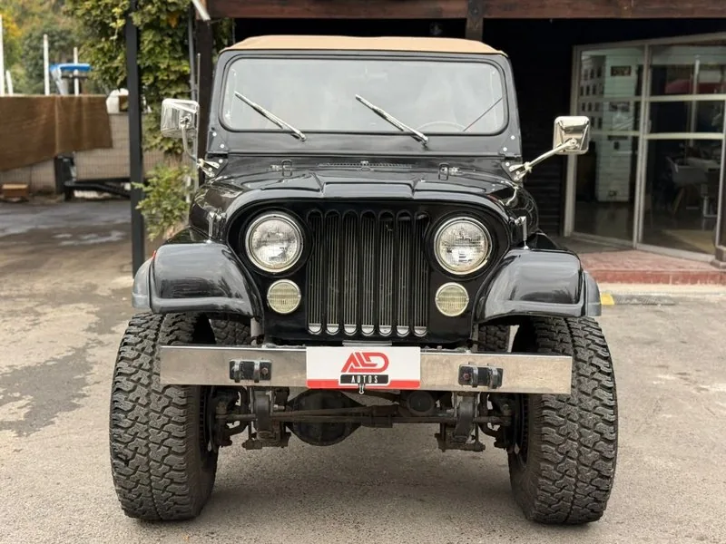Jeep CJ7 AT V8 5.7 foto 2