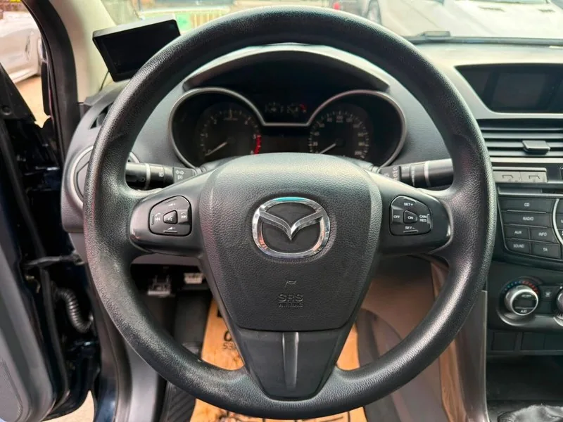 Mazda BT-50 2.2 DIESEL 4X2 MT foto 8