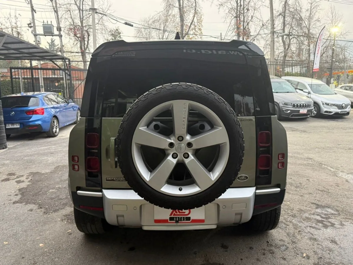LAND ROVER DEFENDER 110 FIRST EDITION foto 5