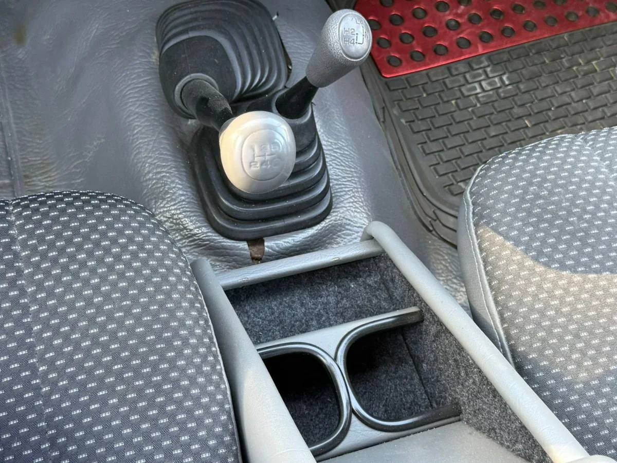 Toyota Hilux foto 12