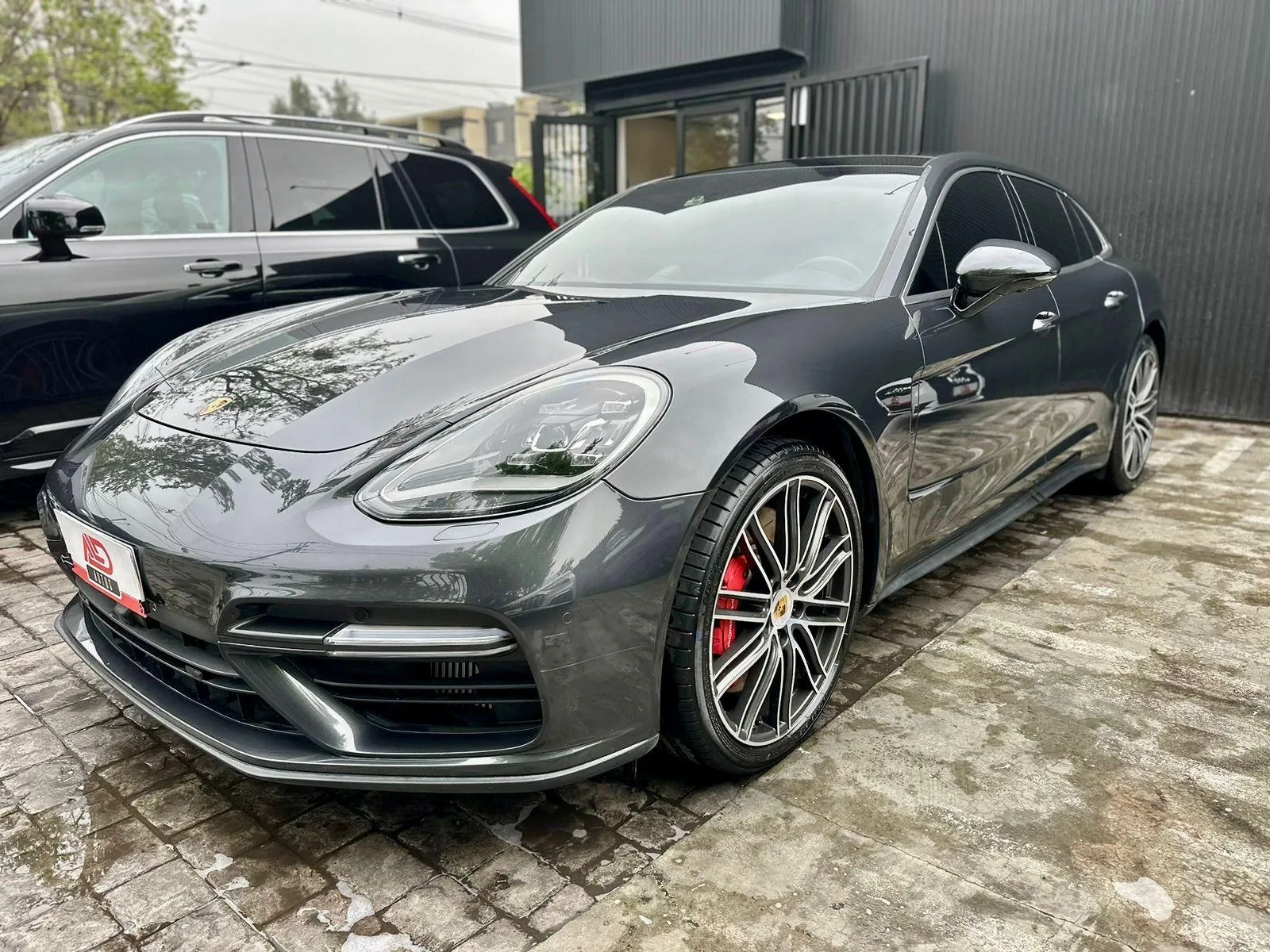 Porsche Panamera foto 1