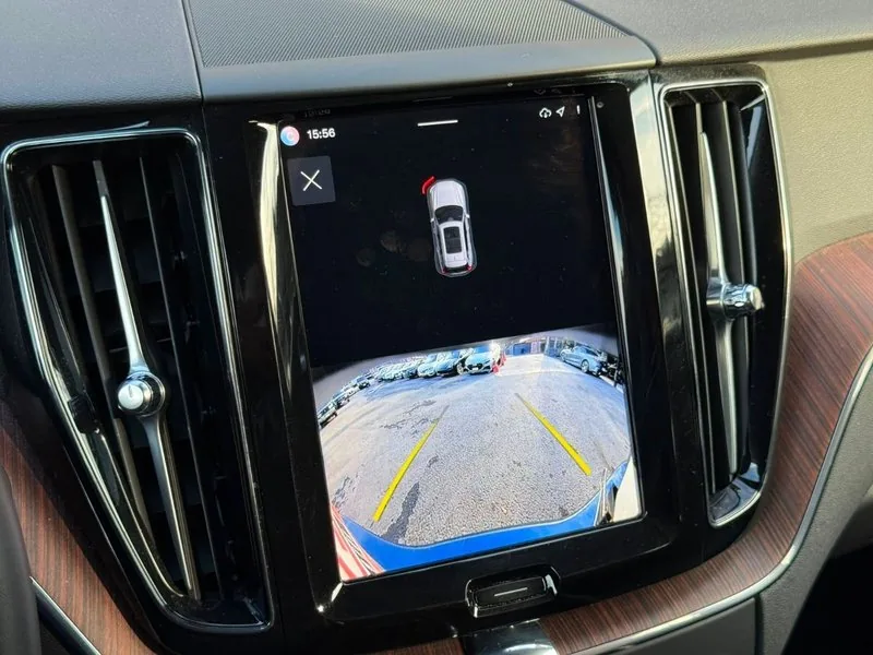 Volvo XC60 2.0 B5 AWD foto 12