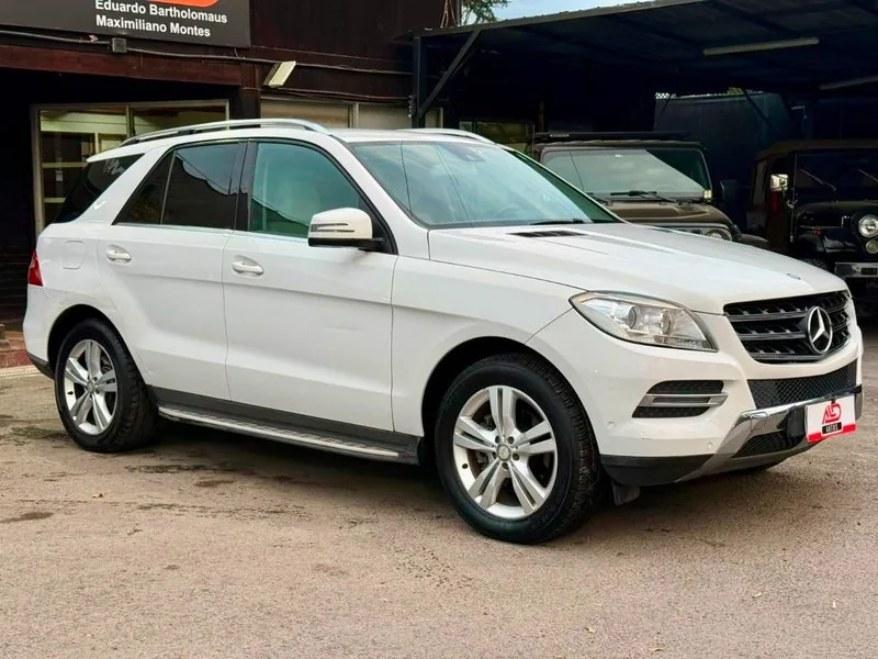 Mercedes-Benz ML 250 4 MATIC 2.2 DIESEL foto 3