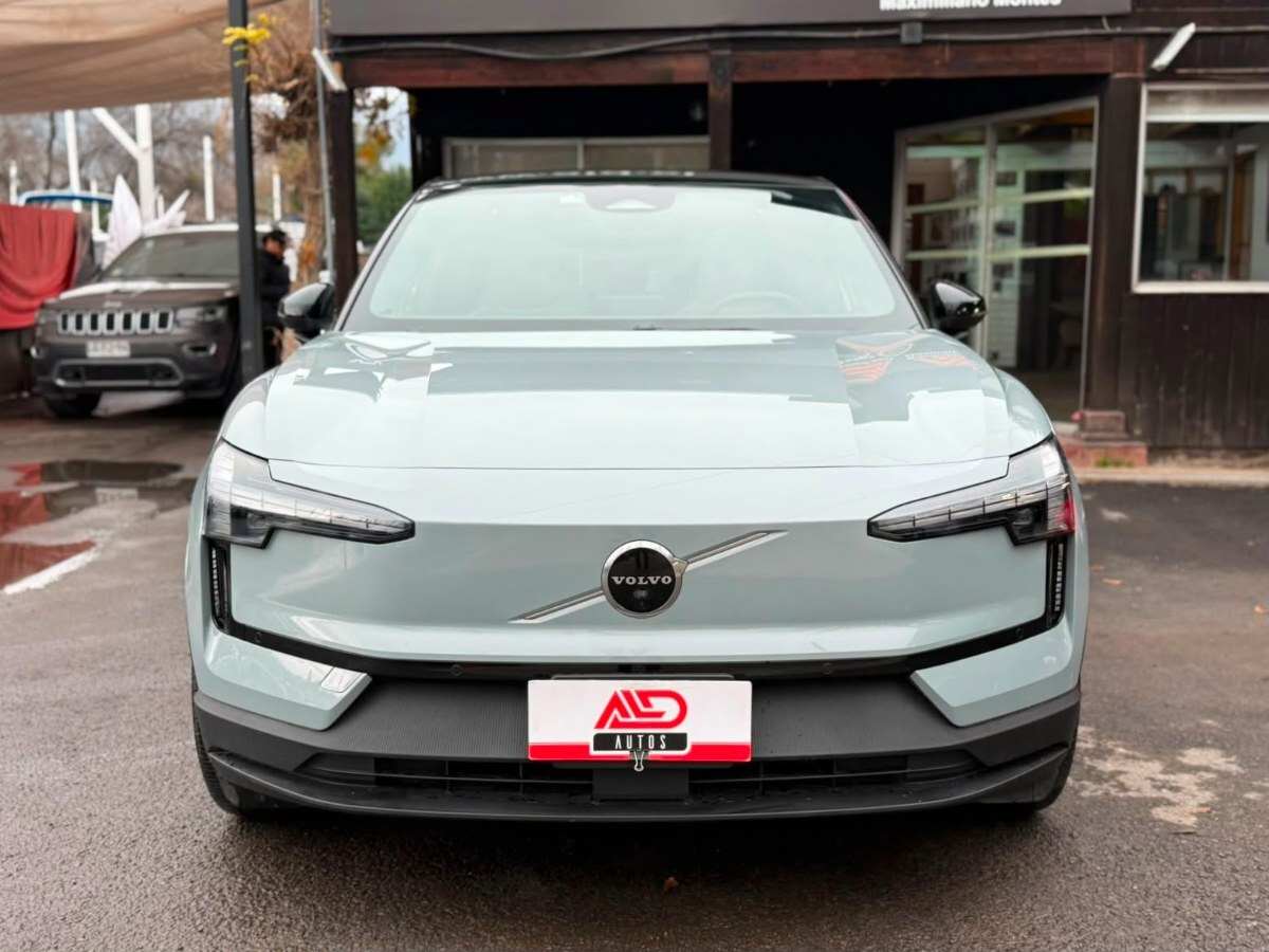 Volvo EX30 E60 Ultra foto 1