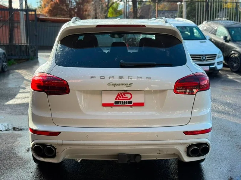 Porsche CAYENNE S HÍBRIDO foto 5