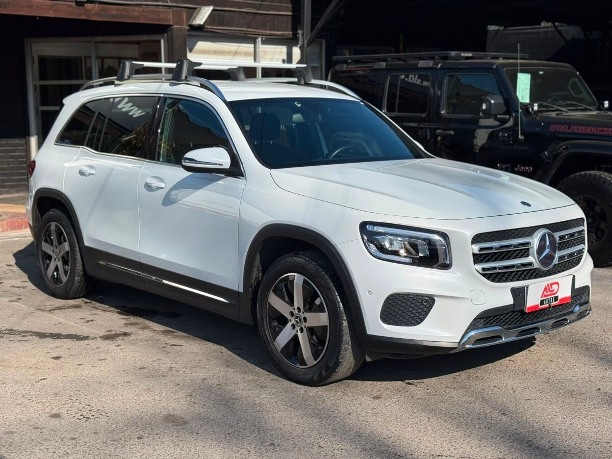 MERCEDES-BENZ GLB 200 foto 2