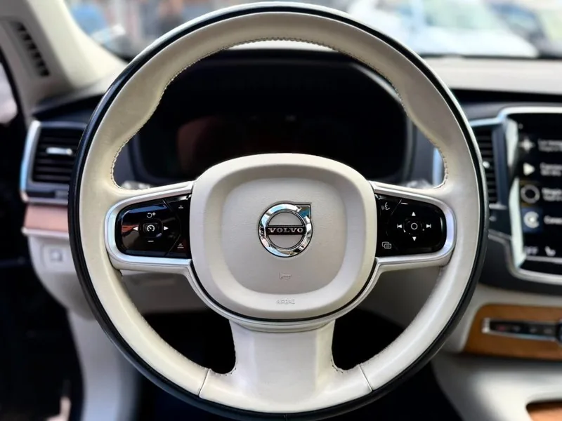 Volvo XC90 B6 AWD 2.0 foto 8