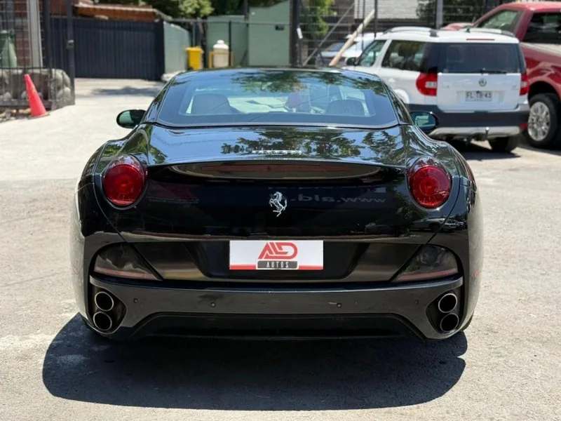 Ferrari CALIFORNIA F149 4.3 foto 5