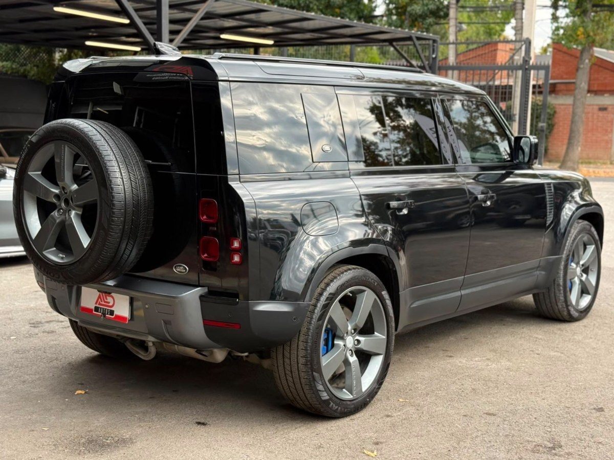 Land Rover Defender 110 foto 2