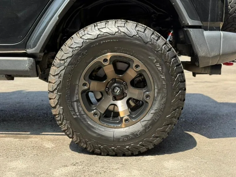 Jeep WRANGLER RUBICON UNLIMITED 3.6 EQUIPADO foto 7