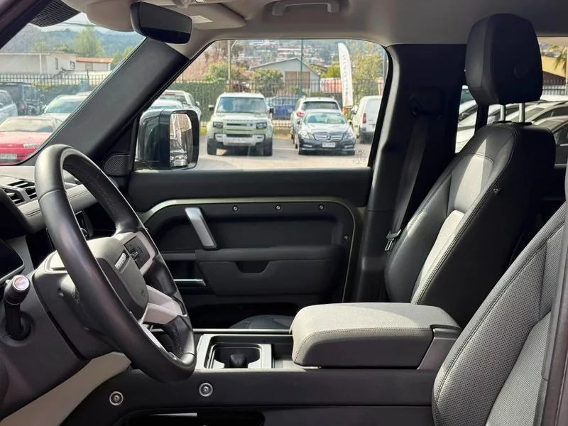 Land Rover DEFENDER 110 X DYNAMIC 3.0 foto 16