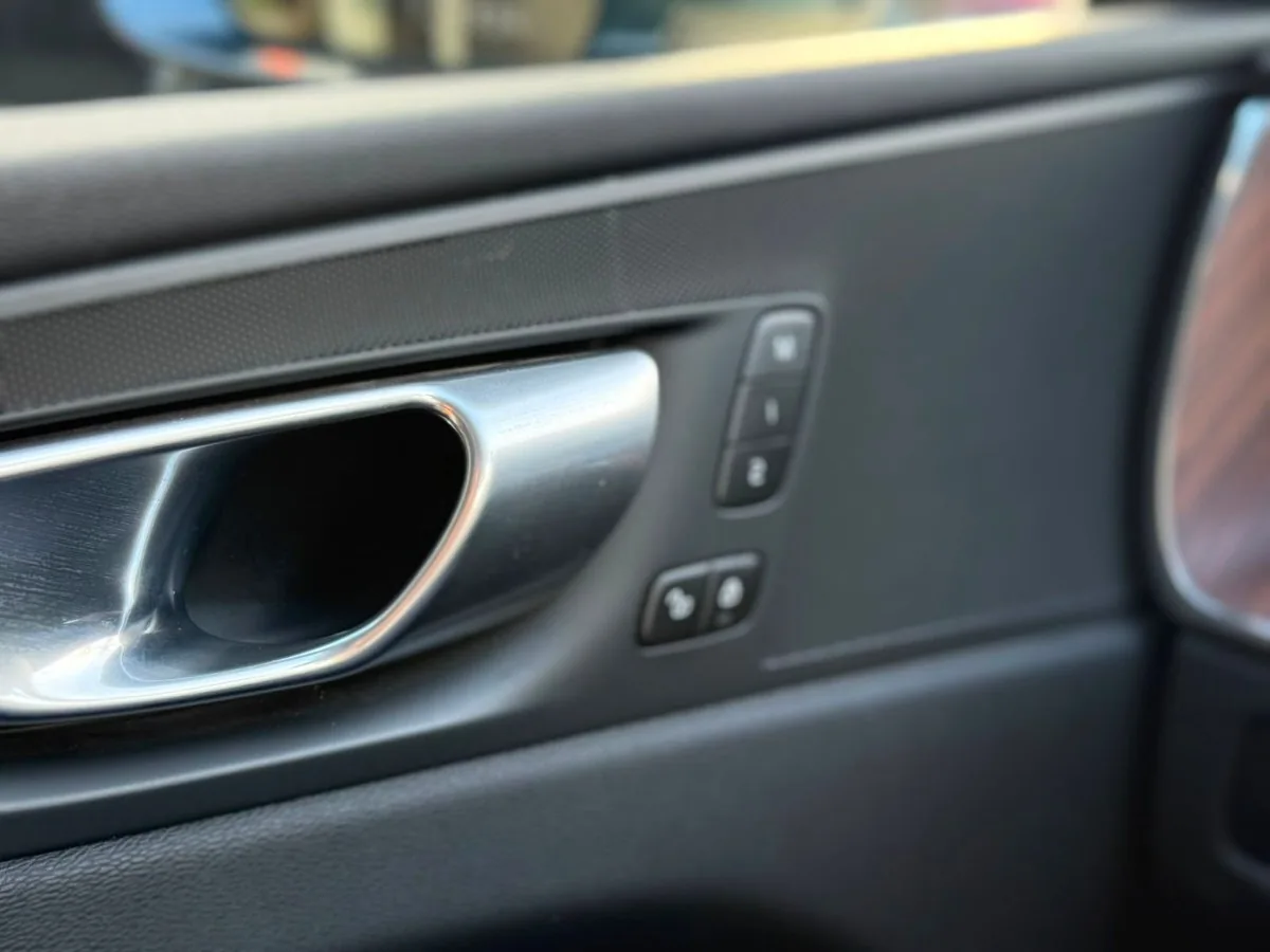 Volvo XC60 B5 AWD foto 17
