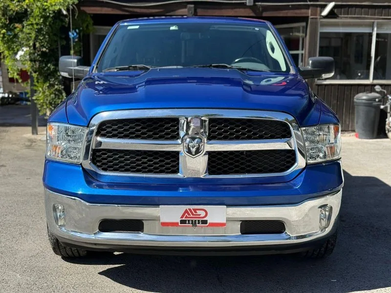 Ram 1500 SLT 3.6 4X4 foto 2