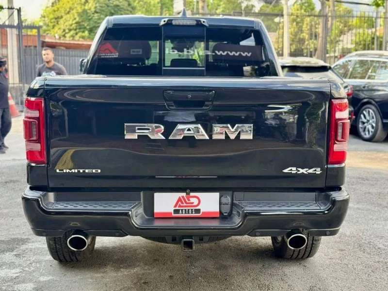 Ram 1500 LIMITED 4X4 foto 5
