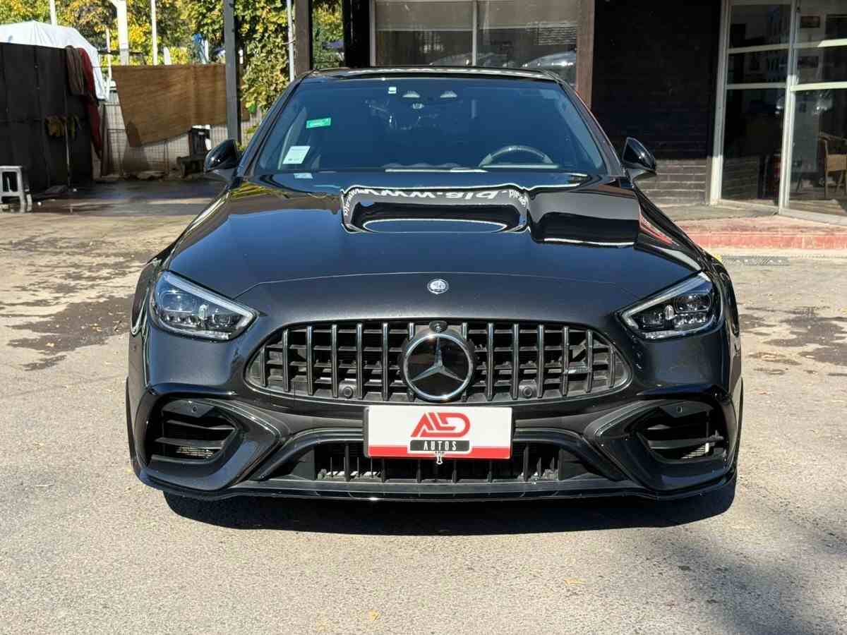 Mercedes-Benz C63 AMG S E Performance foto 1