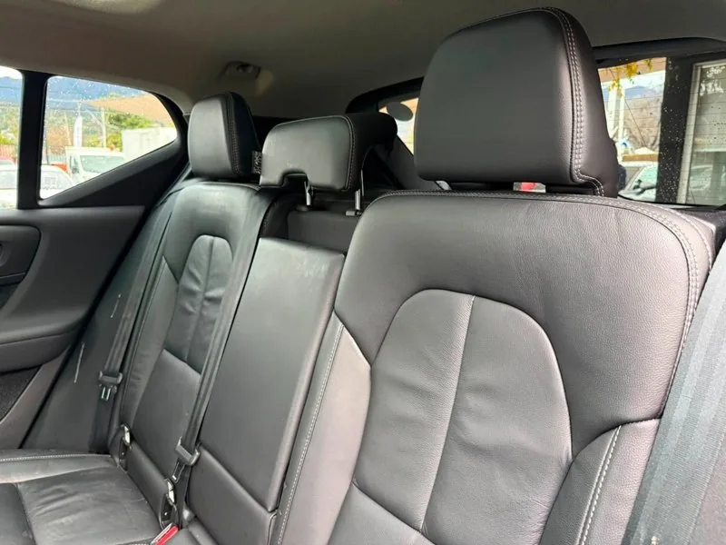 Volvo XC40 T5 HYBRID R DESING 1.5T foto 18