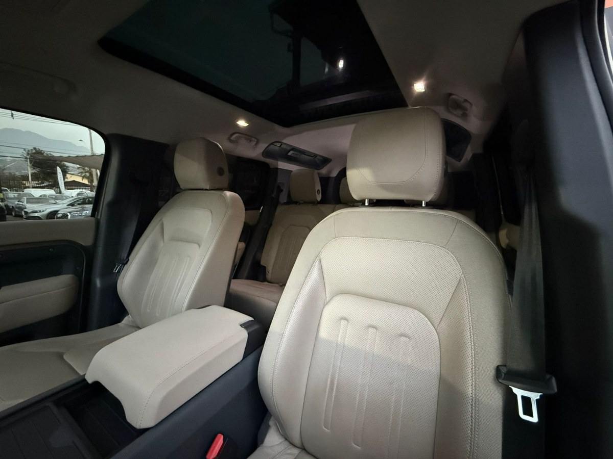 LAND ROVER DEFENDER 110 FIRST EDITION foto 11