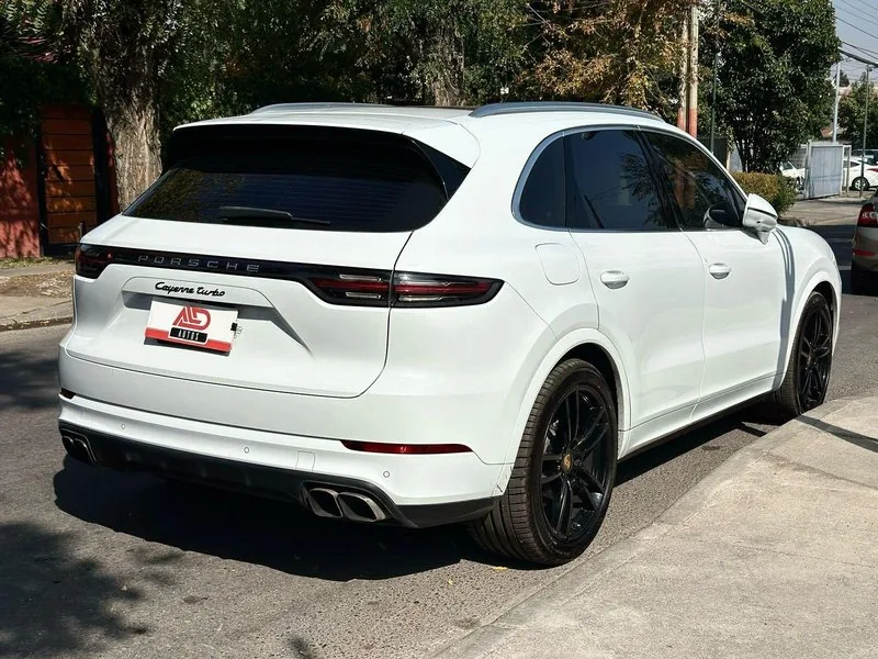 Porsche CAYENNE TURBO foto 4