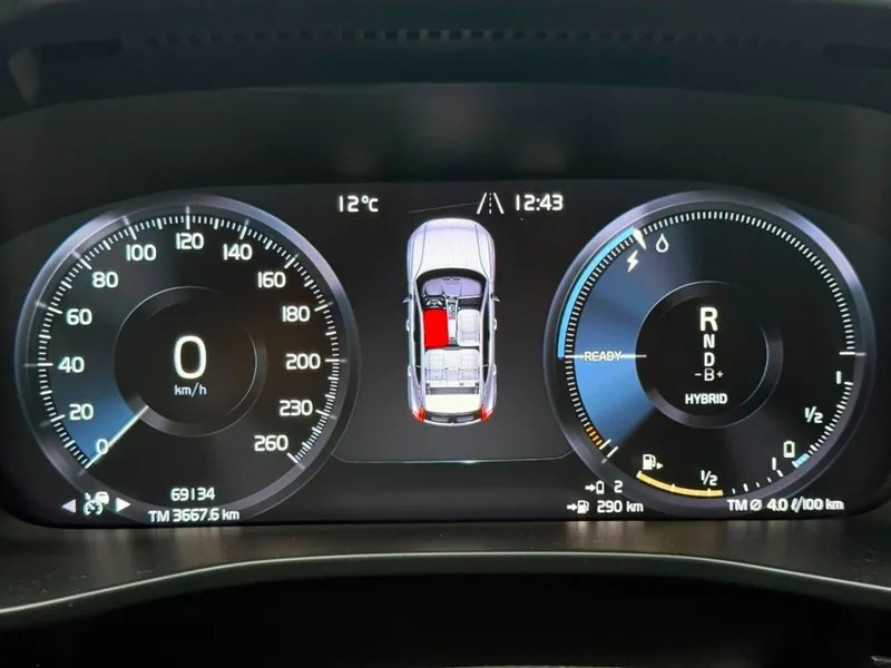 Volvo XC40 T5 HYBRID R DESING 1.5T foto 9