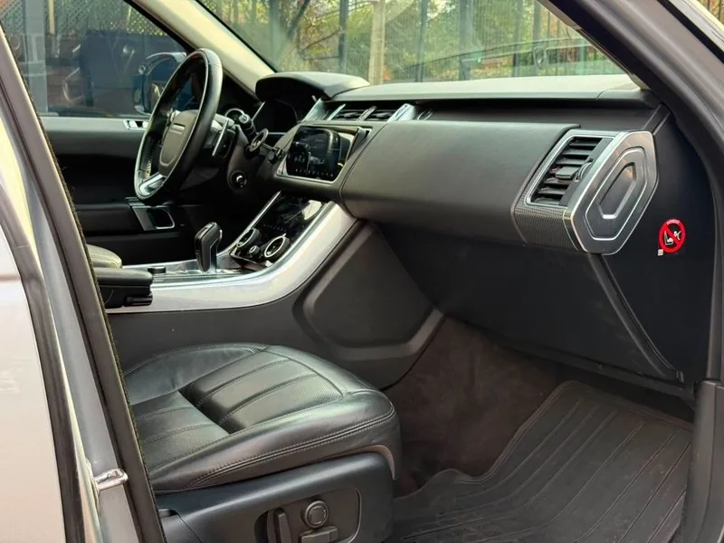 Land Rover SPORT HSE SDV8 foto 17