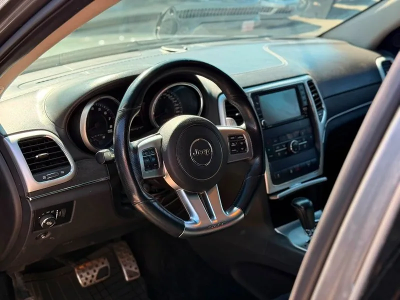 Jeep GRAND CHEROKEE SRT8 6.4 foto 7