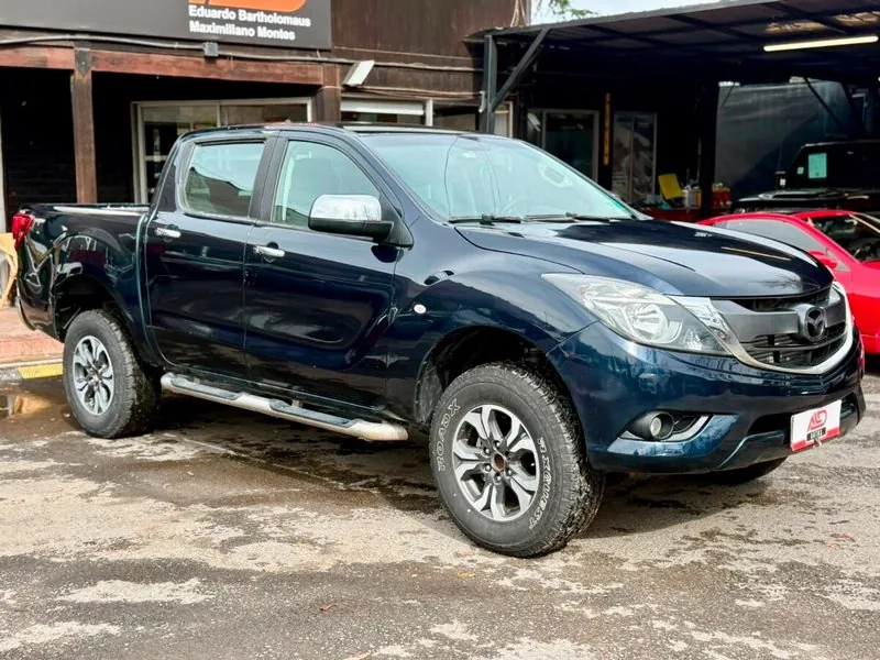 Mazda BT-50 2.2 DIESEL 4X2 MT foto 3