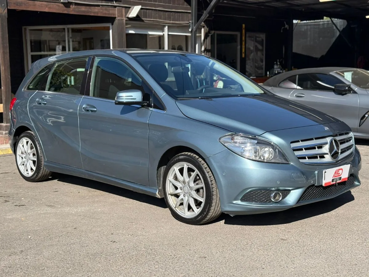 Mercedes-Benz B180 foto 3