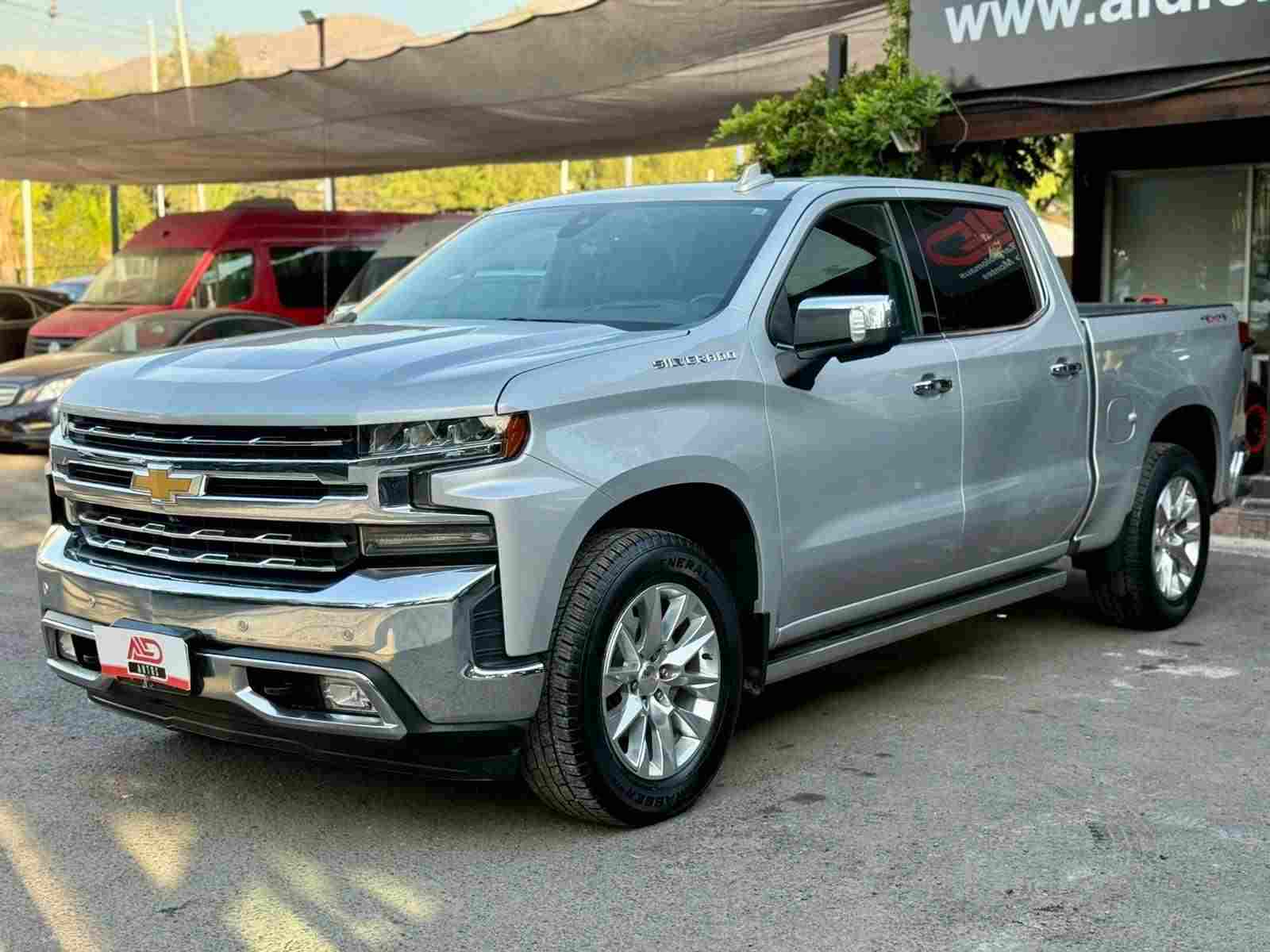 Chevrolet Silverado LTZ foto 3
